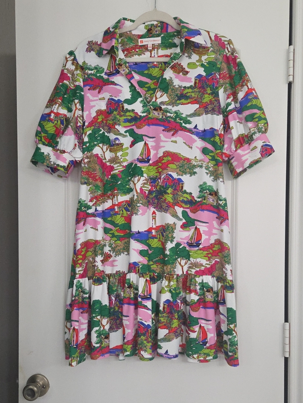 Beautiful Jude Connally Dress With Scenic Seaside Pattern. Perfect For Summer!⛵️